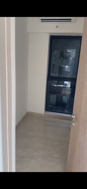 Furnished Amenities in 3 BHK Apartment at Lodha Woods, Kandivali East – for Sale