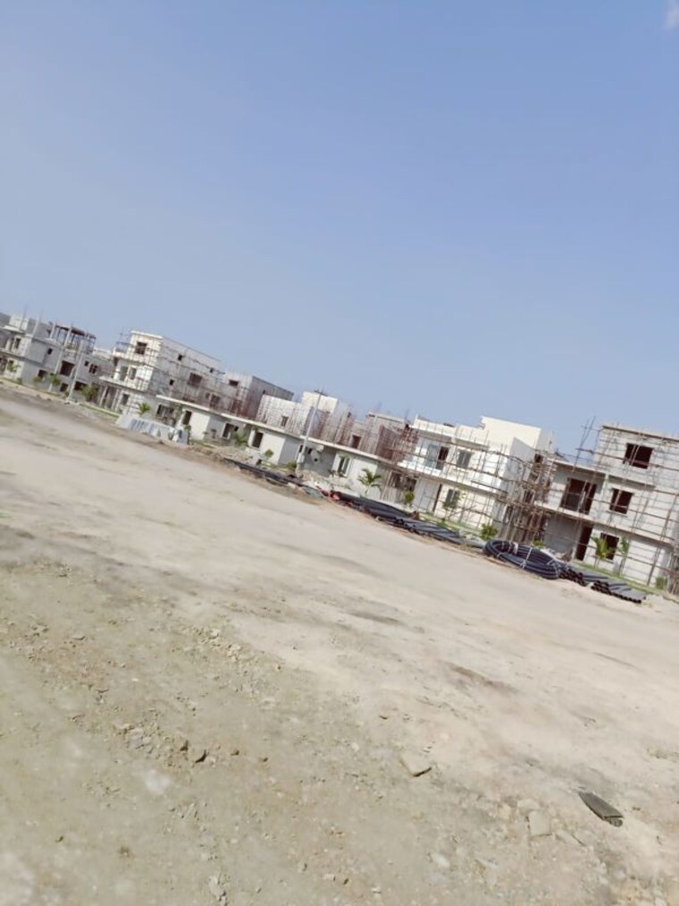 Exterior View, mantoor-nandan-lake-breeze 3 Bedroom 2000 Sq.Ft. Villa In Isnapur Hyderabad 10391591