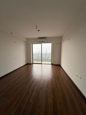 Room in 3 BHK Apartment at Godrej Woods, Sector 43 – for Rent