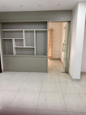 Room in 3.5 BHK Apartment at Mahindra Ashvita, Kukatpally – for Rent