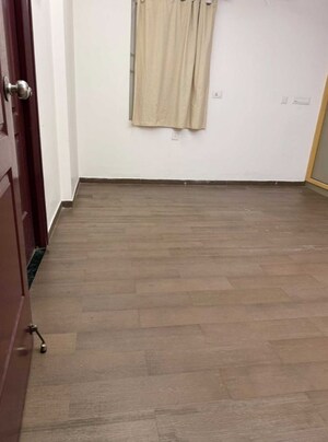 Room in 3.5 BHK Apartment at Mahindra Ashvita, Kukatpally – for Rent