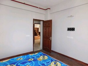 Room in 3 BHK Apartment at JM Aroma, Sector 75 – for Rent