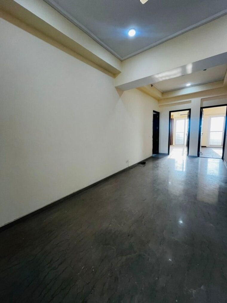 Room, dasnac-burj 4 Bedroom 3300 Sq.Ft. Apartment In Sector 75 Noida 10391643