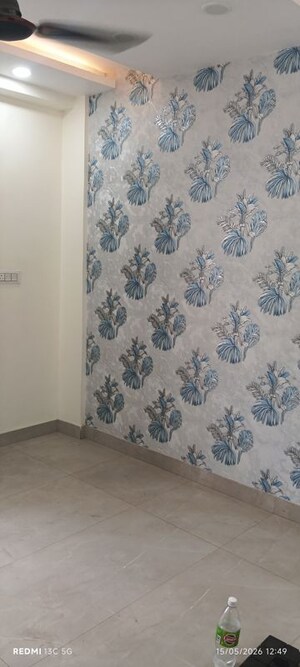 Room in 2.5 BHK Builder Floor at Shalimar Garden – for Sale