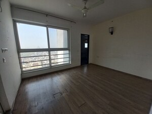 Room in 4 BHK Apartment at ABA Cleo County, Sector 121 – for Rent