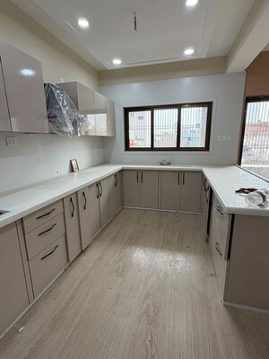 Kitchen in 4 BHK Apartment at Mahmoorganj – for Rent