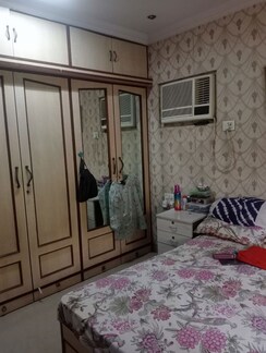 2 BHK + Extra Room Apartment For Rent in Andheri West