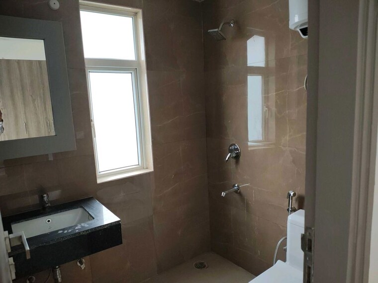 Bathroom, smart-world-gems 3.5 Bedroom 1494 Sq.Ft. Apartment In Sector 89 Gurgaon 10391757