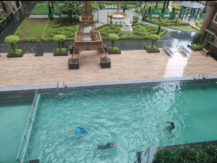 Swimming Pool, kanakia-paris 3 Bedroom 1100 Sq.Ft. Apartment In Bandra East Mumbai 10391770