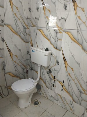 Bathroom in 3 BHK Apartment at Lokhandwala Complex – for Rent