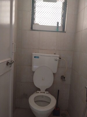 Bathroom in 3 BHK Apartment at Lokhandwala Complex – for Rent