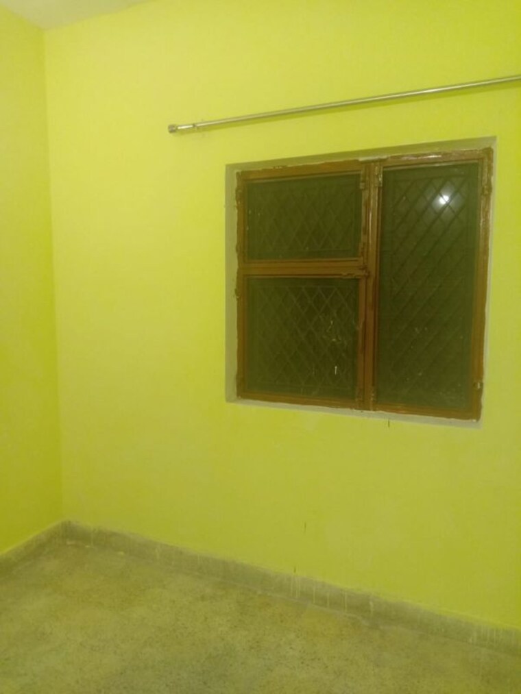 Room, gulmohar-estate 1 Bedroom 450 Sq.Ft. Apartment In Pi Greater Noida Greater Noida 10364612