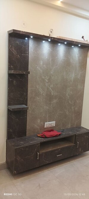 Furnished Amenities in 2.5 BHK Builder Floor at Shalimar Garden – for Sale