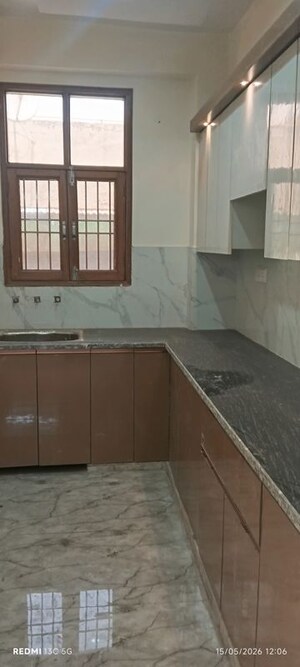 Kitchen in 2.5 BHK Builder Floor at Shalimar Garden – for Sale