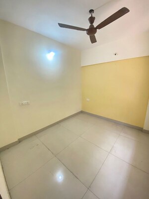 Bedroom in  Apartment at Kamgar Putala Vasahat – for Rent