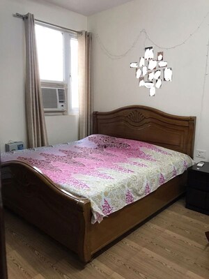 Bedroom in 2.5 BHK Builder Floor at Signature Global Park, Sohna Sector 36 – for Rent