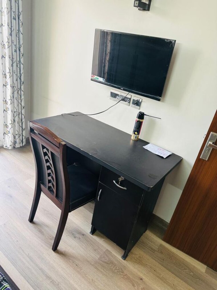 Team Area, signature-global-park 2.5 Bedroom 1120 Sq.Ft. Builder Floor In Sohna Sector 36 Gurgaon 10391863