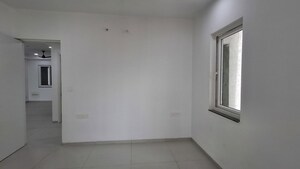 Room in 3.5 BHK Apartment at Jayabheri The Nirvana, Gopanpally – for Rent