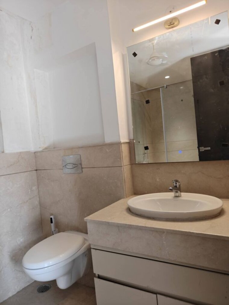Bathroom, emaar-marbella 5 Bedroom 360 Sq.Yd. Villa In Sector 66 Gurgaon 10391877