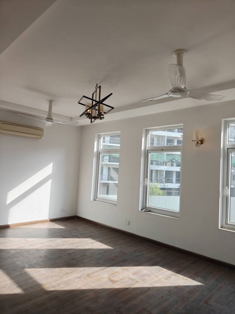 Room, emaar-marbella 5 Bedroom 360 Sq.Yd. Villa In Sector 66 Gurgaon 10391877