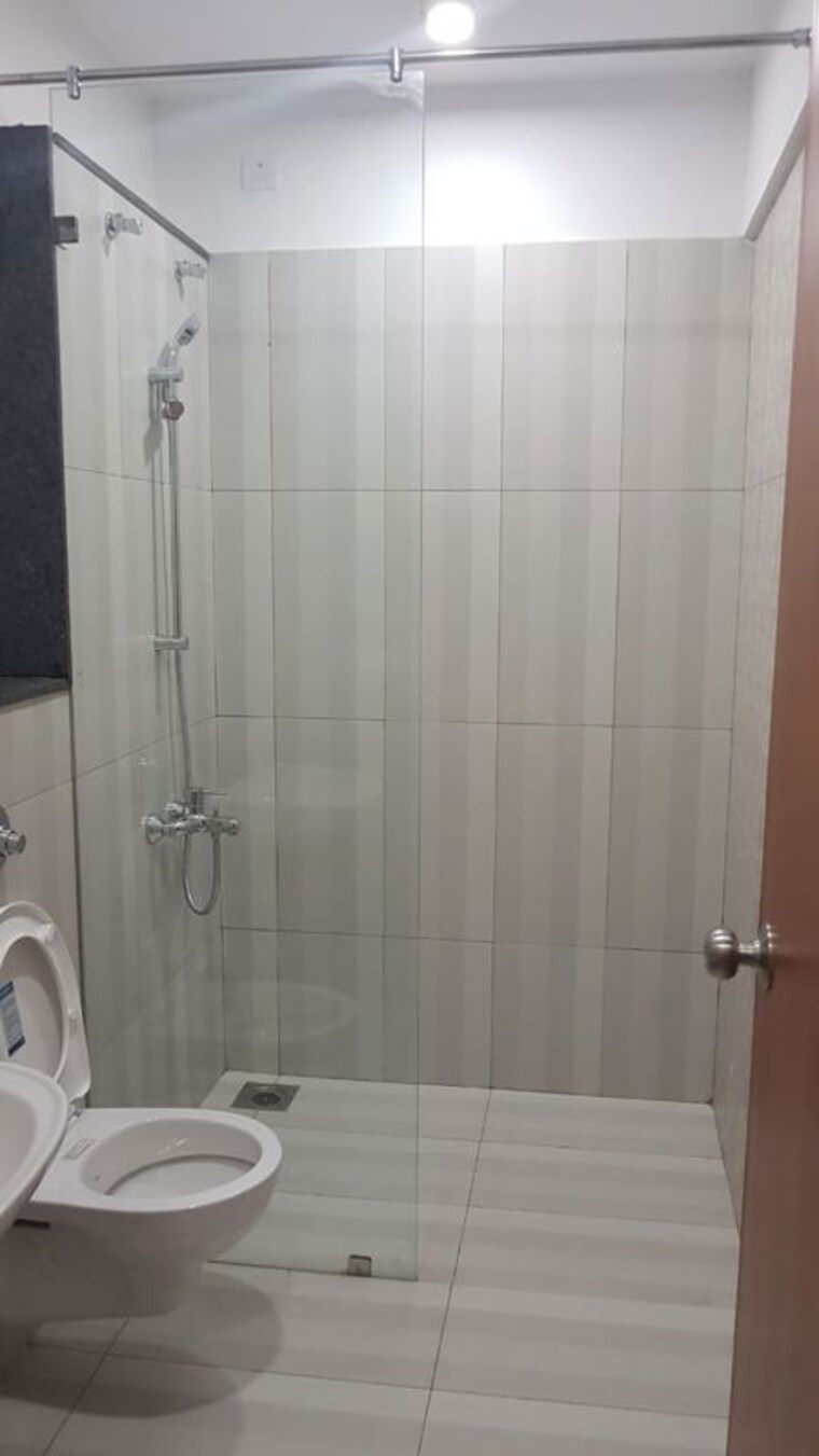 Bathroom, amanora-aspire-towerss 2.5 Bedroom 1380 Sq.Ft. Apartment In Hadapsar Pune 10391925