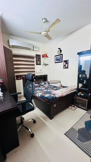 Team Area in 2 BHK Builder Floor at Malviya Nagar – for Rent