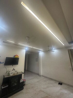 Room in 2 BHK Builder Floor at Malviya Nagar – for Rent