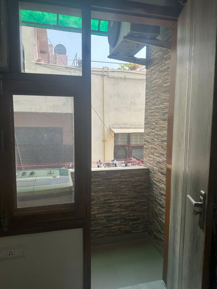 Bathroom, malviya nagar 2 Bedroom 1000 Sq.Ft. Builder Floor In Malviya Nagar Delhi 10391967