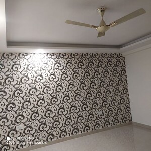 Room in 3 BHK Builder Floor at Puri Kohinoor Emporium, Sector 89 – for Sale