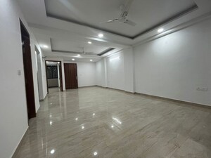 Room in 3 BHK Apartment at Palm Residency Chhatarpur, Chattarpur – for Rent