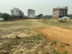 Plot For Sale in Sector 76