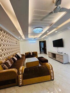 3 BHK Builder Floor For Rent in Paryavaran Complex
