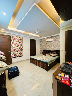 Living Room in 3 BHK Builder Floor at Paryavaran Complex – for Rent