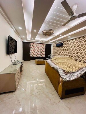 Bedroom in 3 BHK Builder Floor at Paryavaran Complex – for Rent