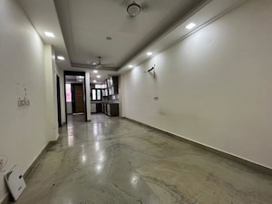 Room in 3 BHK Apartment at Palm Residency Chhatarpur, Chattarpur – for Rent
