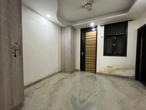 Room in 3 BHK Apartment at Palm Residency Chhatarpur, Chattarpur – for Rent