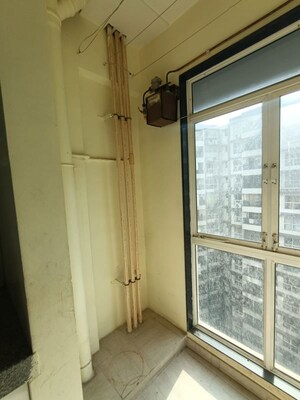 Room in 2 BHK Apartment at Godrej Central, Chembur – for Rent