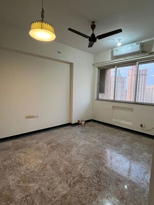 Room in 3 BHK Apartment at Hiranandani Avalon, Powai – for Rent