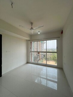2 BHK Apartment For Rent in Lodha Golden Dream