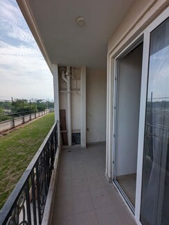 3 BHK Builder Floor For Rent in Signature Global Park