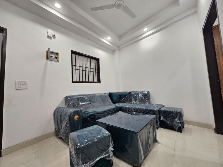 Team Area, neb sarai 1 Bedroom 400 Sq.Ft. Apartment In Neb Sarai Delhi 10392042