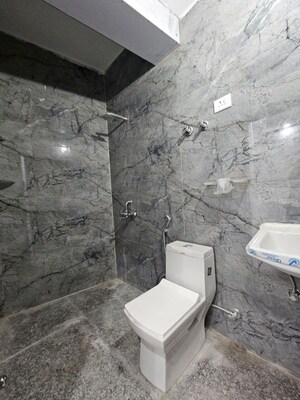 Bathroom in 1 BHK Apartment at Neb Sarai – for Rent