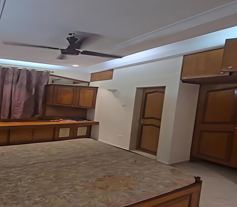 Bedroom, dadar east 2 Bedroom 1000 Sq.Ft. Apartment In Dadar East Mumbai 10392063