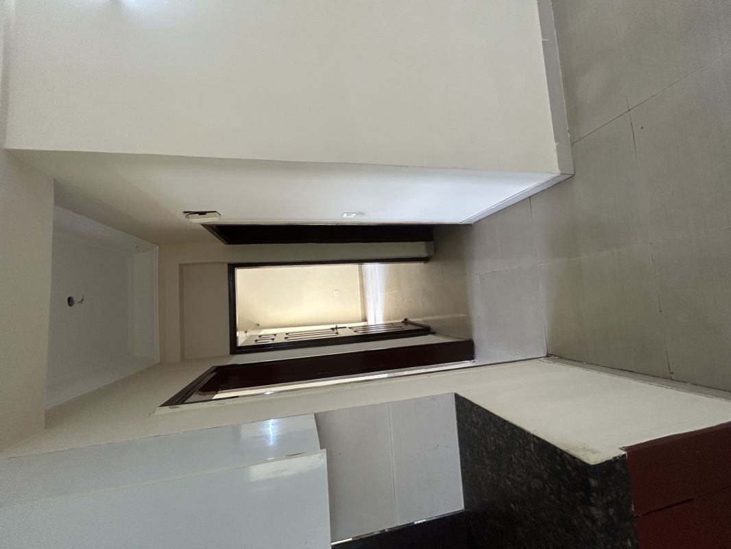 3 BHK Apartment For Rent in Paramount Floraville