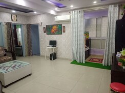 3.5 BHK + Servant Room Apartment For Rent in Gaur City 2 - 11th Avenue