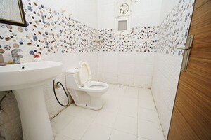 Bathroom in 3 BHK Apartment at Saya Zion, Sector 4 Greater Noida – for Sale