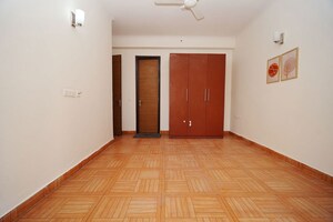 Room in 3 BHK Apartment at Saya Zion, Sector 4 Greater Noida – for Sale