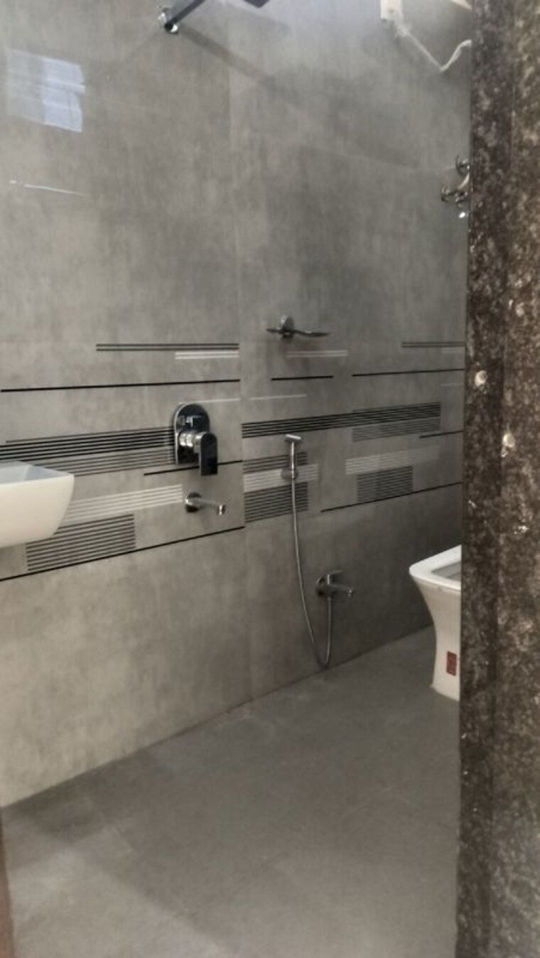 Bathroom, jubilee hills Commercial Office Space 1800 Sq.Ft. In Jubilee Hills Hyderabad 10392135