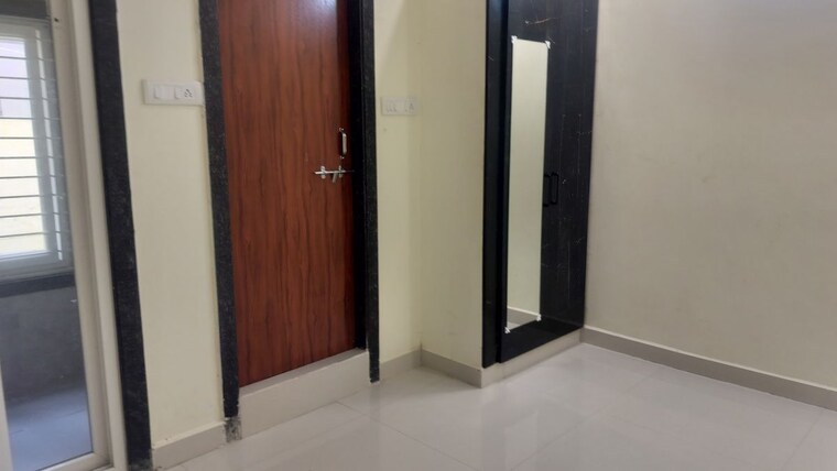 Room, jubilee hills Commercial Office Space 1800 Sq.Ft. In Jubilee Hills Hyderabad 10392135