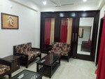 3 BHK + Servant Room,Study Room 215 Sq.Yd. Builder Floor in Sector 43